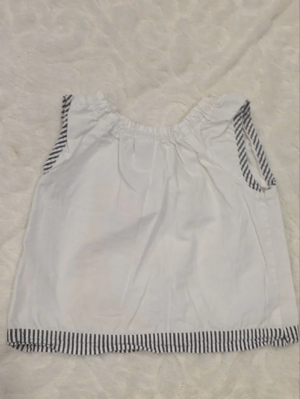 Gymboree White & Yellow Giraffe Tank Top with Yellow Shorts